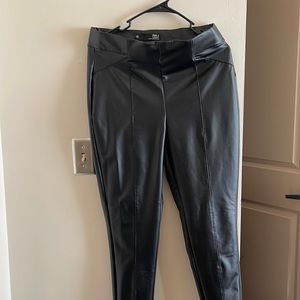 Black Leather Pants🤤🤤